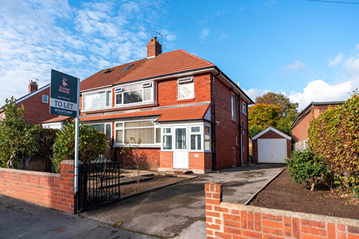 3 Bedroom Semi Detached House To Rent In Lambert Avenue, Leeds, LS8