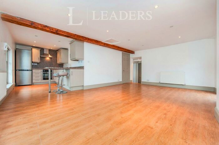 2 Bedroom Apartment To Rent In Market Place, Faringdon, SN7