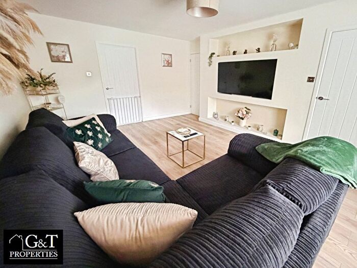 3 Bedroom Semi Detached House For Sale In St. Georges Road, Dudley, DY2