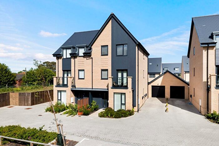 4 Bedroom Semi Detached House For Sale In Lofthouse Drive, Folkestone, CT20