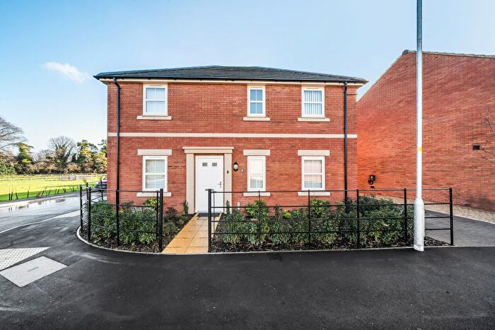 4 Bedroom Detached House For Sale In Farrier Street, Blunsdon, Swindon, SN26