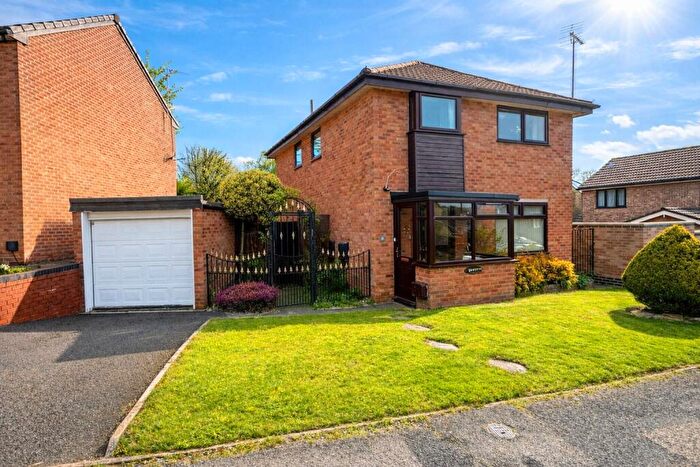 3 Bedroom Detached House For Sale In Beaulieu Way, Swanwick, DE55