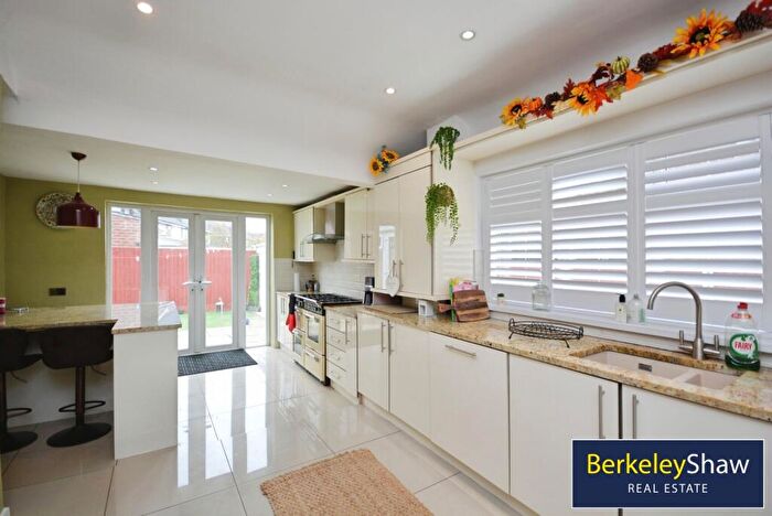 4 Bedroom Semi-Detached Bungalow For Sale In Rydal Close, Aintree, Liverpool, L10