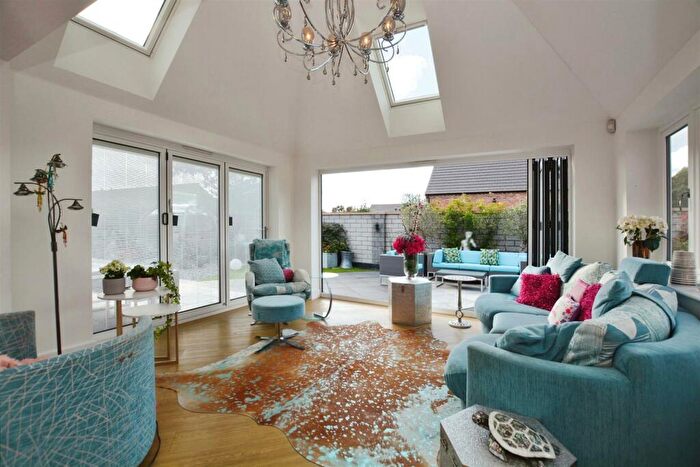 4 Bedroom Detached House For Sale In Old School Yard, Messingham, DN17