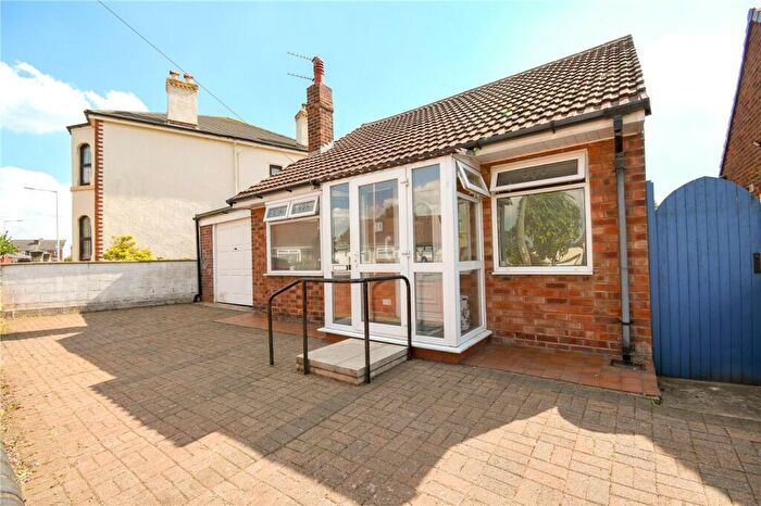2 Bedroom Bungalow For Sale In Sandbrook Lane, Moreton, Wirral, CH46