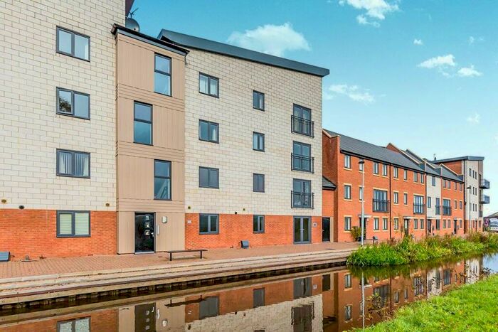 2 Bedroom Apartment To Rent In Quay Side, Stoke-on-Trent, Staffordshire, ST1
