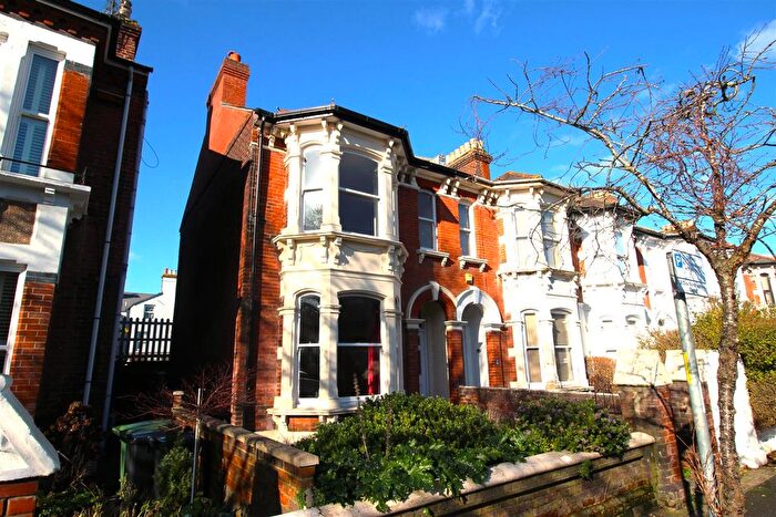 5 Bedroom End Of Terrace House For Sale In St. Davids Road, Southsea, PO5