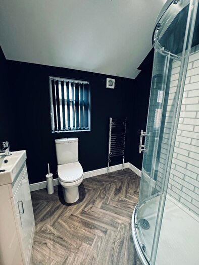 6 Bedroom Terraced House To Rent In House Share - Studio Rooms - Cheyney Road, Chester, CH1