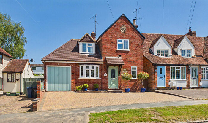 3 Bedroom Detached House For Sale In The Row, Lane End, Buckinghamshire, HP14