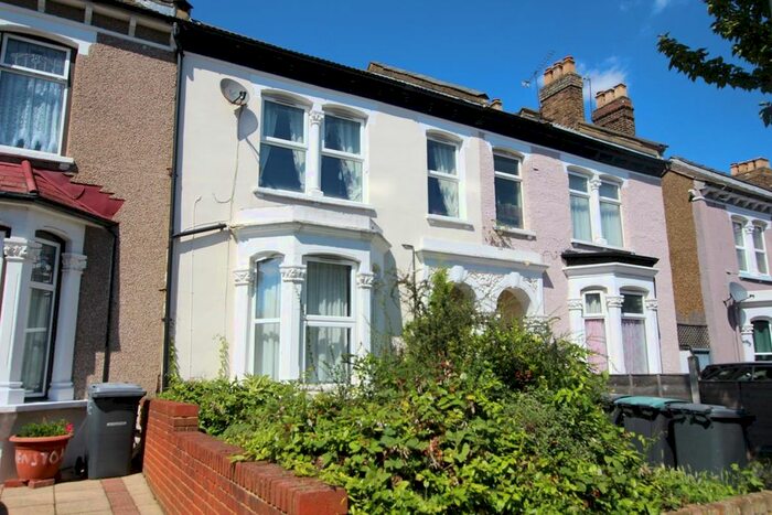 1 Bedroom Flat To Rent In Ravenstone Road, London, N8