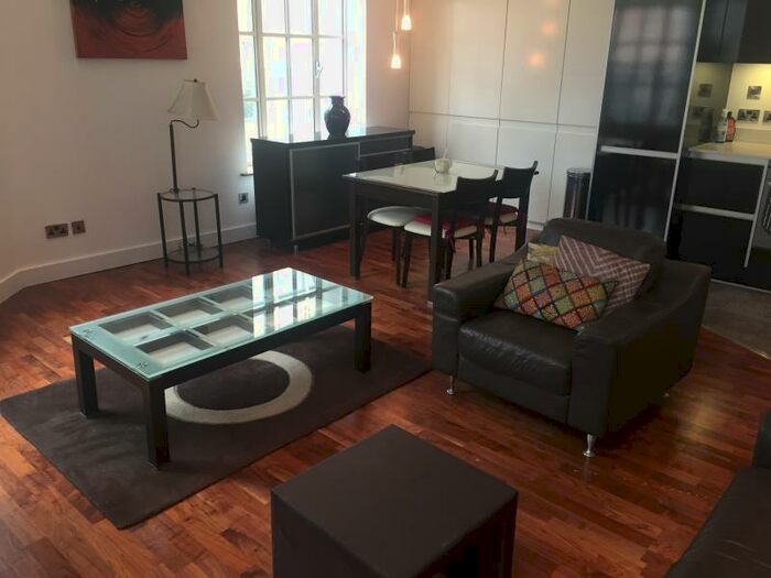 2 Bedroom Apartment To Rent In Park Row Apartments, Greek Street, LS1