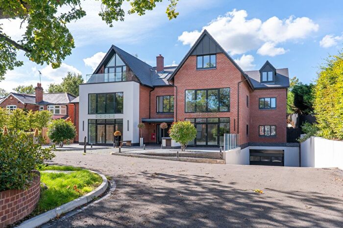 2 Bedroom Flat For Sale In Station Road, Blackwell, B60