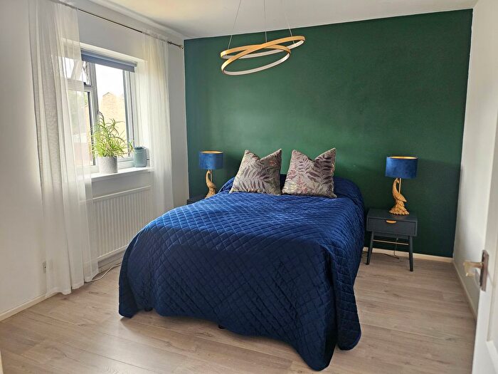 4 Bedroom End Of Terrace House For Sale In Bretch Hill, Banbury, OX16