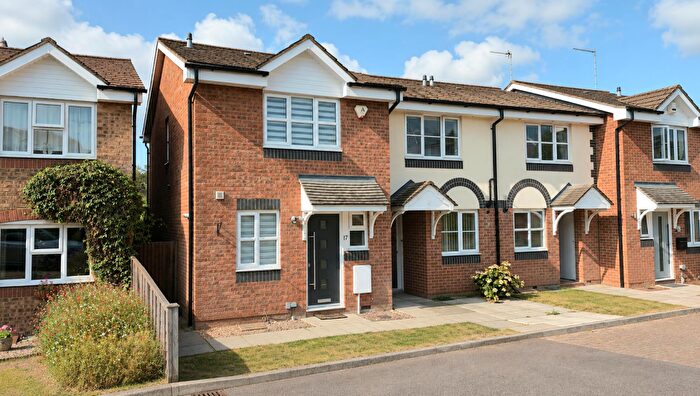 2 Bedroom End Of Terrace House For Sale In Admiral Way, Berkhamsted, HP4
