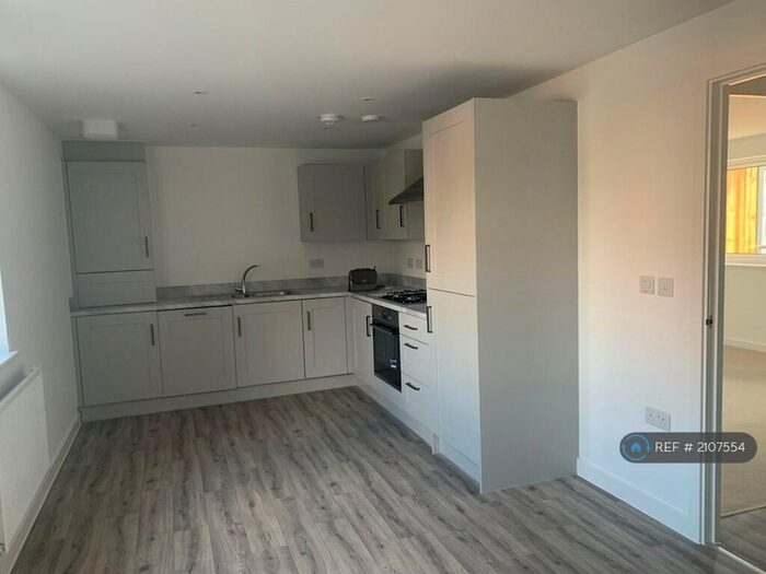 2 Bedroom Flat To Rent In Barcro Square, Colchester, CO1
