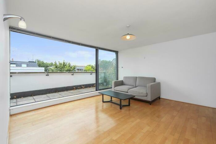 2 Bedroom Flat To Rent In Arlington Road, Camden, NW1