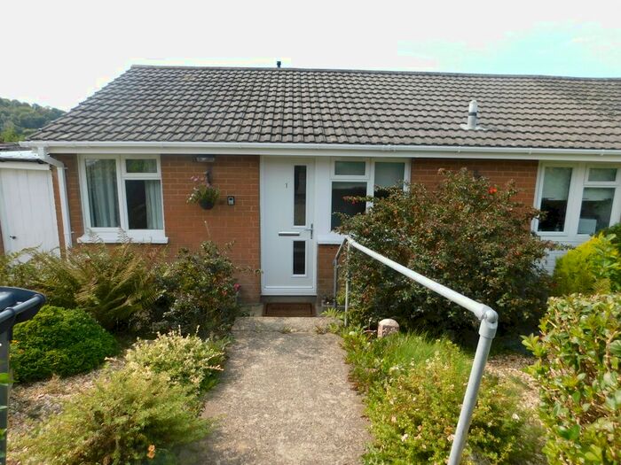 2 Bedroom Bungalow To Rent In The Shields, Ilfracombe, EX34