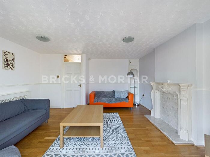 3 Bedroom Terraced House To Rent In Henry Square, Sandyford, Newcastle Upon Tyne, NE2