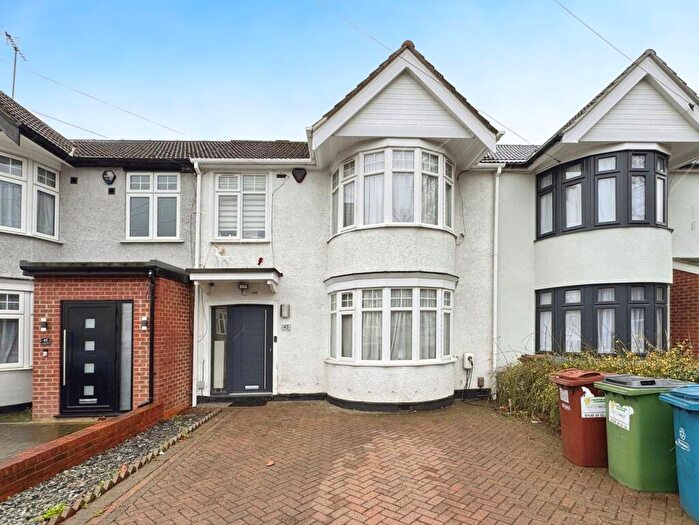 3 Bedroom Terraced House To Rent In Becmead Avenue, Harrow, HA3