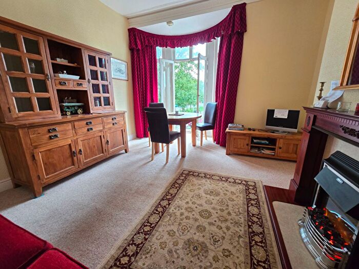 1 Bedroom Flat To Rent In Flat, Albion Road, Scarborough, YO11