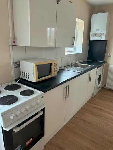 Studio To Rent In Whitton Avenue East, Greenford, UB6