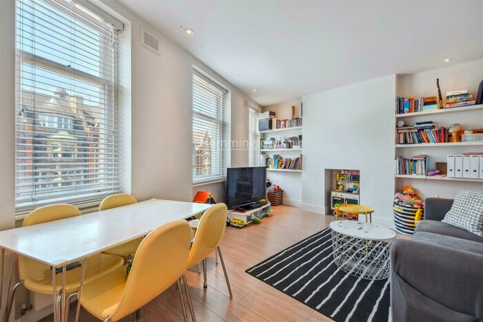 1 Bedroom Apartment To Rent In Finchley Road, Golders Green, NW11