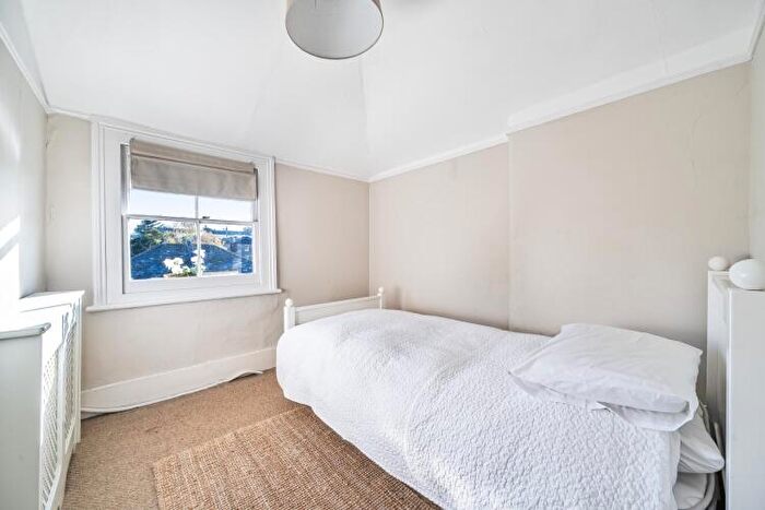 2 Bedroom Flat To Rent In Blackheath Grove Blackheath, SE3