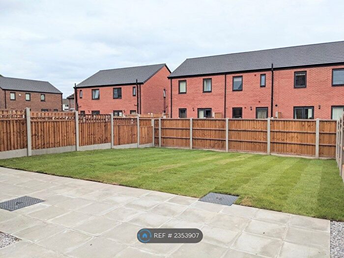 4 Bedroom Semi-Detached House To Rent In Danesdale Drive, Manchester, M4