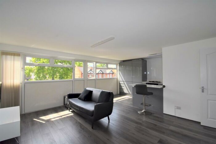 2 Bedroom Maisonette To Rent In Damon Close Sidcup, DA14