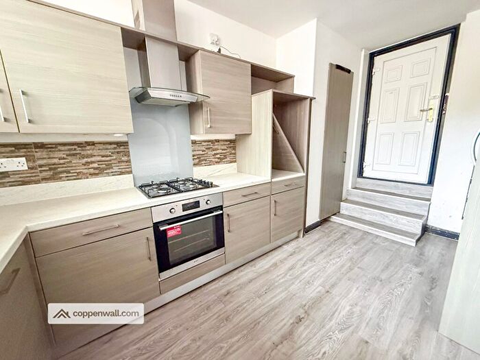 3 Bedroom End Terrace House For Sale In Manchester Road, Haslingden, Rossendale, BB4