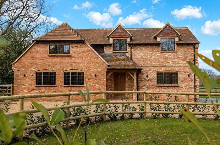 3 Bedroom Detached House For Sale In Blagrove Lane, Wokingham, Berkshire, RG41