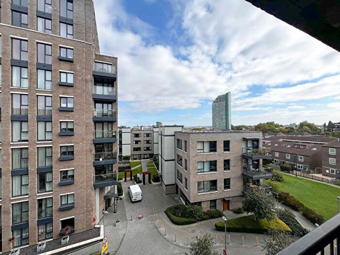 1 Bedroom Flat To Rent In Gullivers Walk, London, SE8