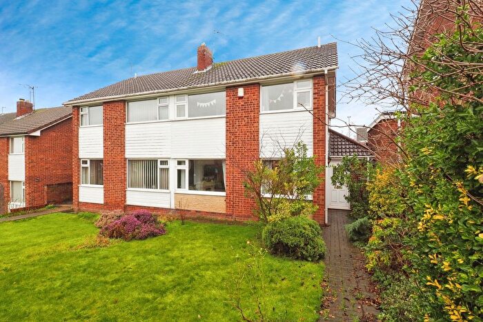 3 Bedroom Semi-Detached House For Sale In Weldbank Close, Chilwell, Nottingham, NG9