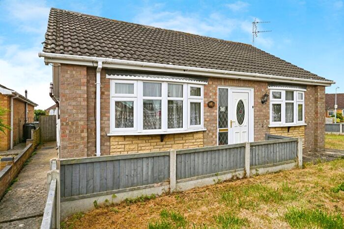 2 Bedroom Detached Bungalow For Sale In Johnson Way, Burgh Le Marsh, Skegness, PE24