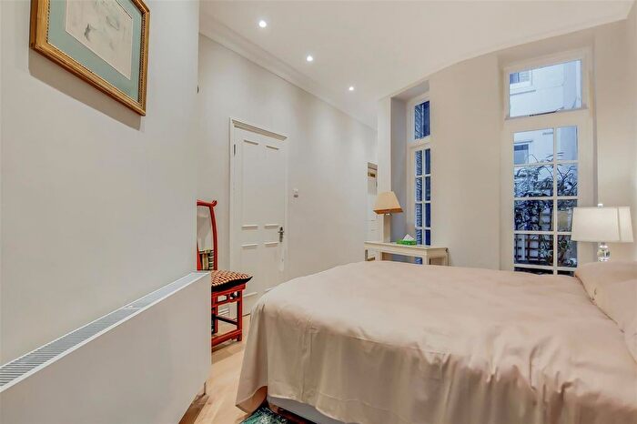 2 Bedroom Flat To Rent In Cornwall Gardens, London, SW7