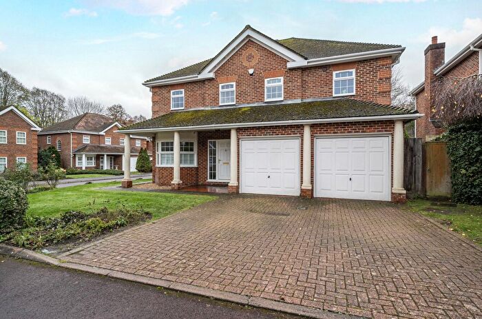 4 Bedroom Detached House For Sale In Woking, Surrey, GU22
