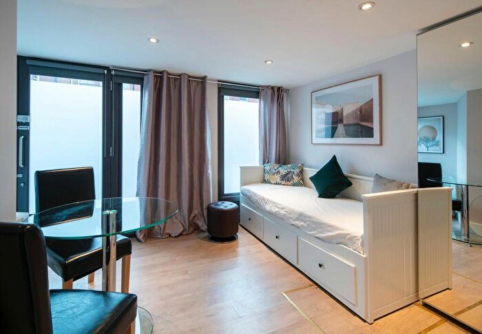 Studio To Rent In Finchley Road, London, NW3