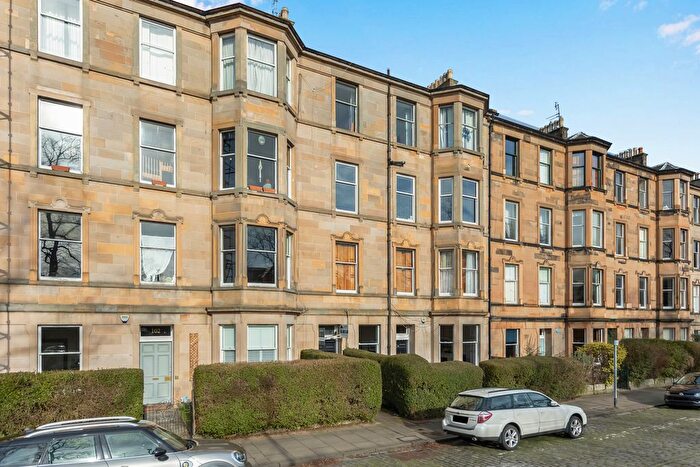 4 Bedroom Flat For Sale In / Thirlestane Road, Marchmont, Edinburgh, EH9