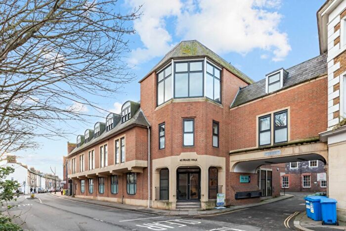 1 Bedroom Apartment To Rent In Friars Walk, Lewes, East Sussex, BN7