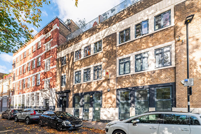 3 Bedroom Flat For Sale In Bartholomew Square, London, EC1V