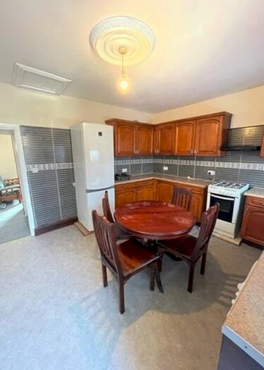 2 Bedroom Flat To Rent In Storth Park, Fulwood Road, Sheffield, S10