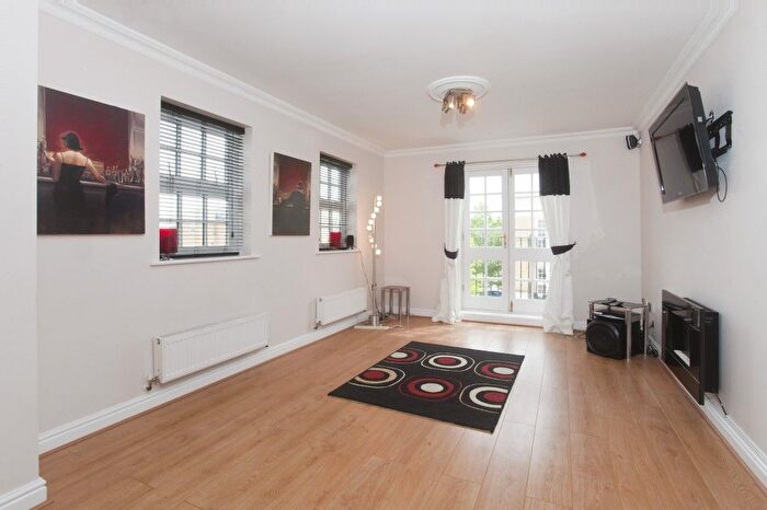 2 Bedroom Flat To Rent In Phoenix Boulevard, York, YO26