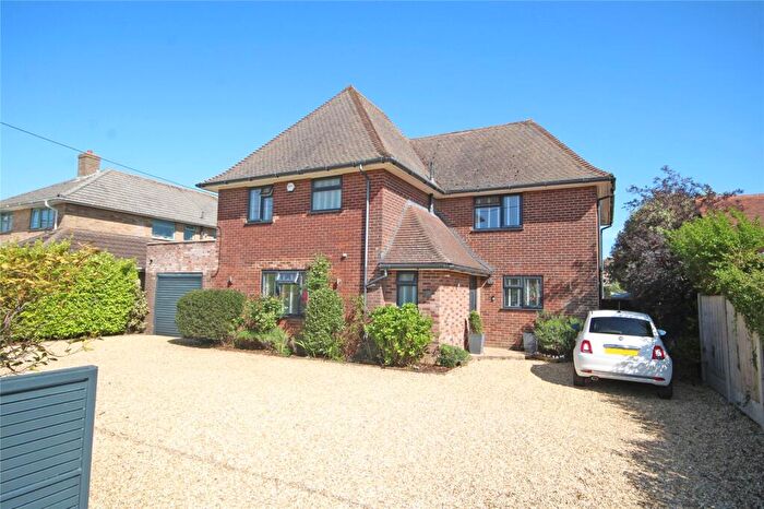 4 Bedroom Detached House For Sale In Barton Drive, Barton On Sea, New Milton, Hampshire, BH25