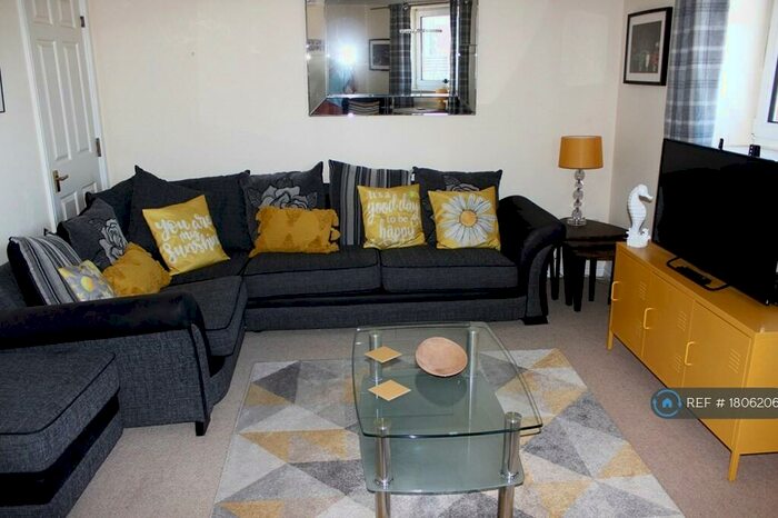 3 Bedroom Flat To Rent In Pocketts Wharf, Maritime Quarter, Swansea, SA1