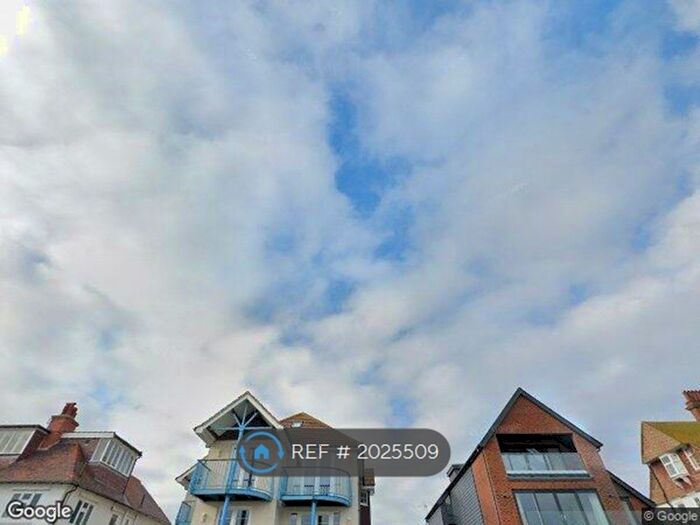 3 Bedroom Flat To Rent In Western Esplanade, Broadstairs, CT10
