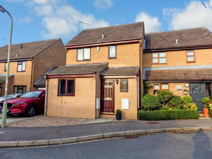2 Bedroom Semi-Detached House To Rent In Cogges Hill Road, Witney, Oxfordshire, OX28
