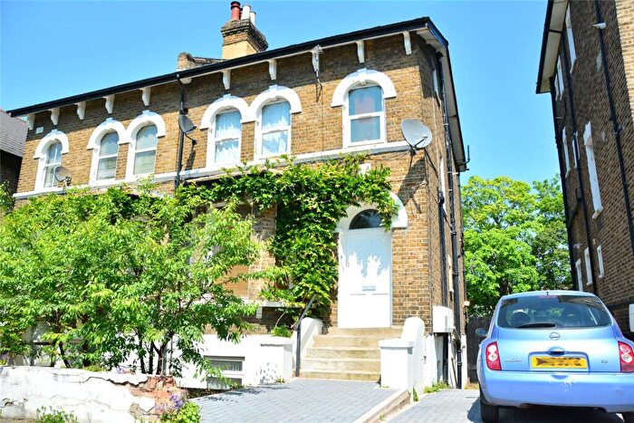 1 Bedroom Apartment To Rent In Gilmore Road, London, SE13