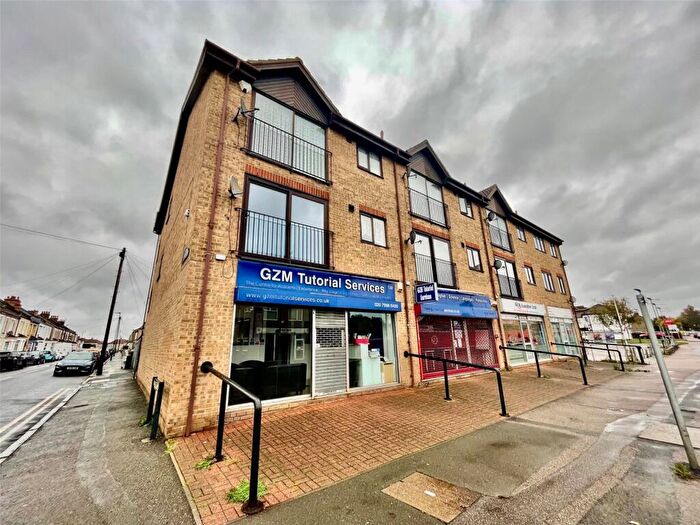 1 Bedroom Apartment To Rent In Park View Road, Welling, Kent, DA16
