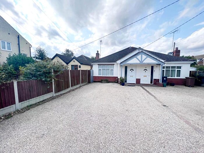 2 Bedroom Bungalow To Rent In Main Road, Broomfield, Chelmsford, Essex, CM1