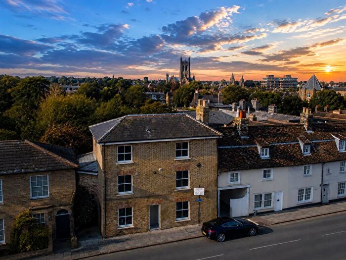 Studio To Rent In Castle Street, Cambridge, CB3